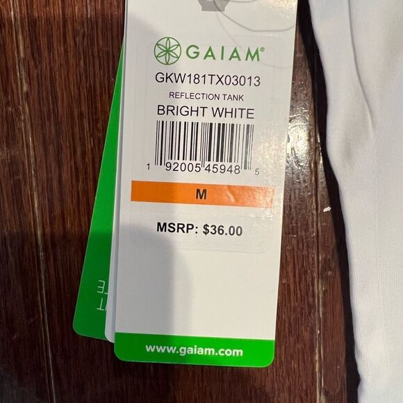 Gaiam Women’s Reflection Open-Back Yoga Tank Top - Picture 13 of 14